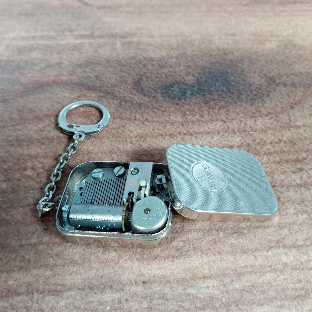 SWISSAIR Music Box Keychain Vintage Metal Mechanical Playing Melody